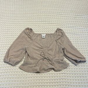 Tan 3/4 sleeve crop top